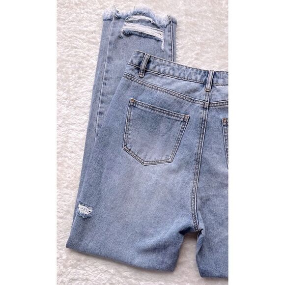 NWOT Missguided Petite Wrath Straight Leg Jeans with Rips in Light Wash Blue, 8S - Picture 15 of 16